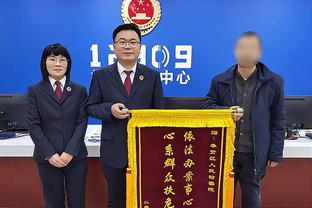 那不勒斯VS巴塞罗那裁判安排：德国裁判组执法，主裁茨瓦耶